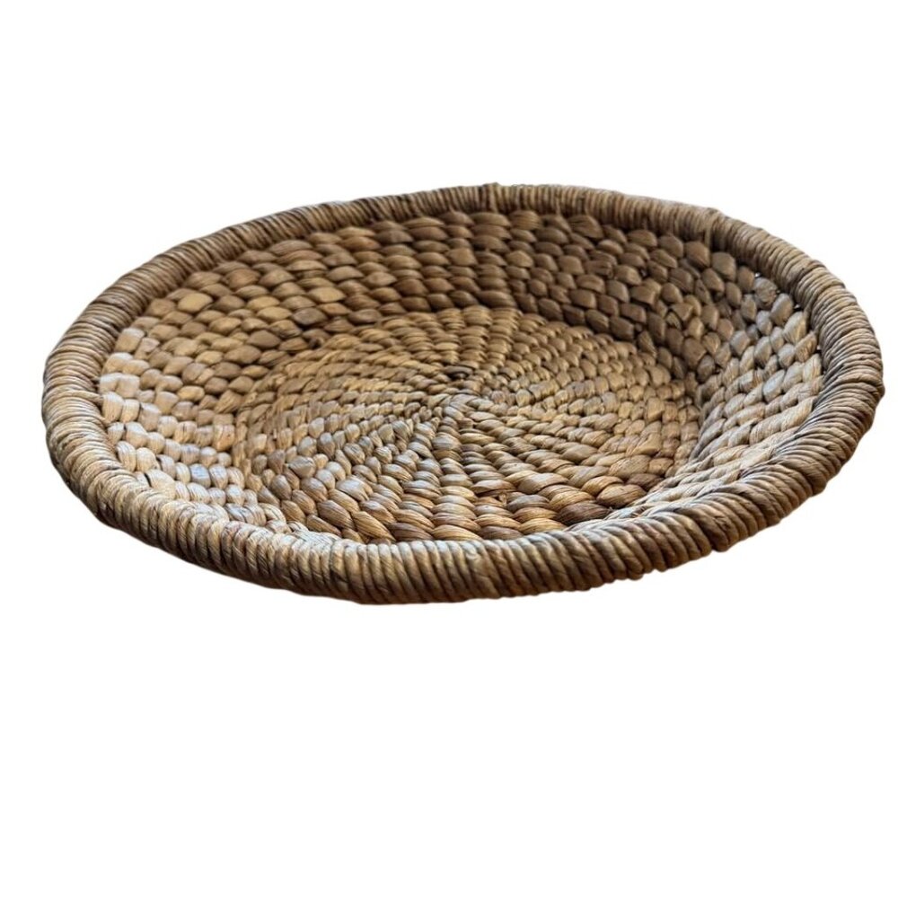 Woven Rattan Basket Table Display Centerpiece Wicker - Picture 4 of 7